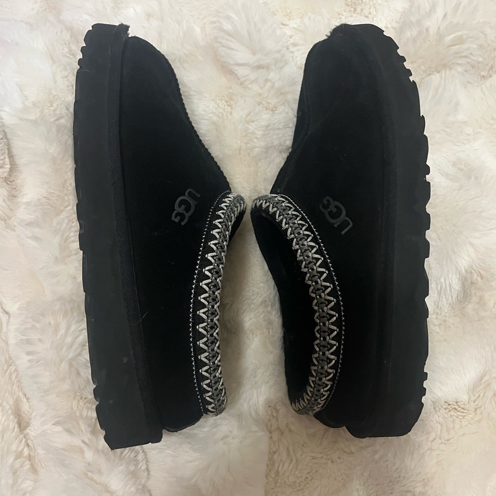 UGG Women's Black Slippers